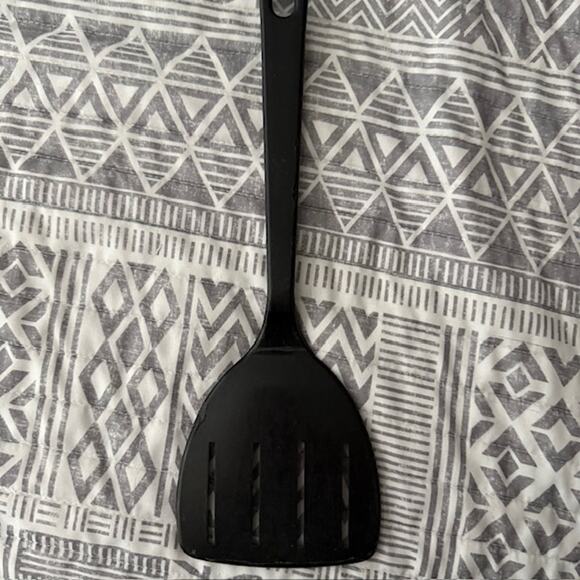 Vintage Tailor Made Black Spatula Slotted Plastic Nylon Flipper Turner Flexible - Picture 2 of 5